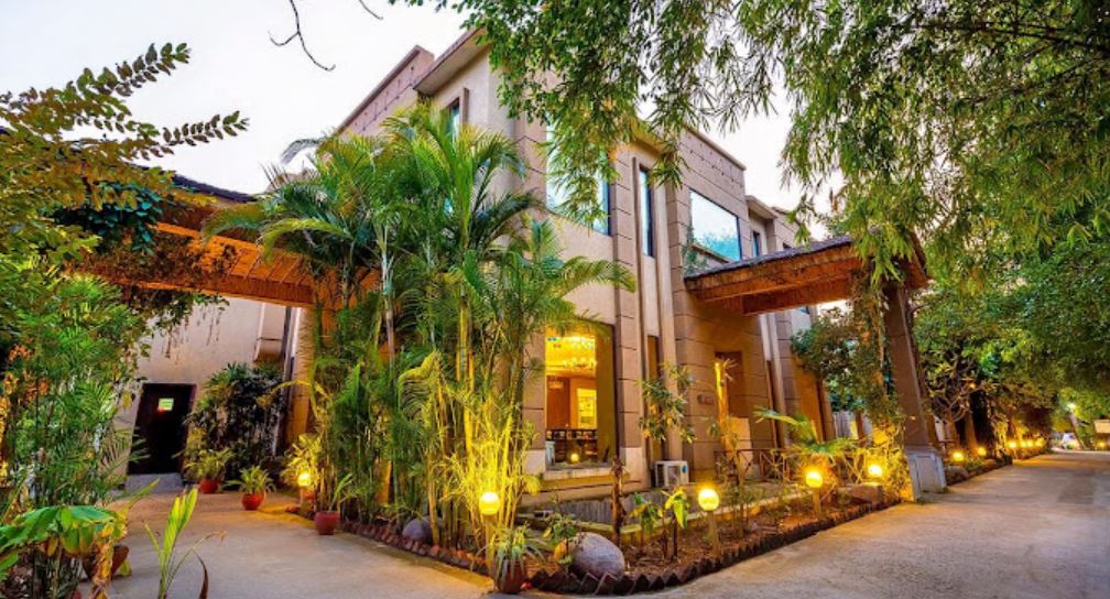 resort in Bandhavgarh